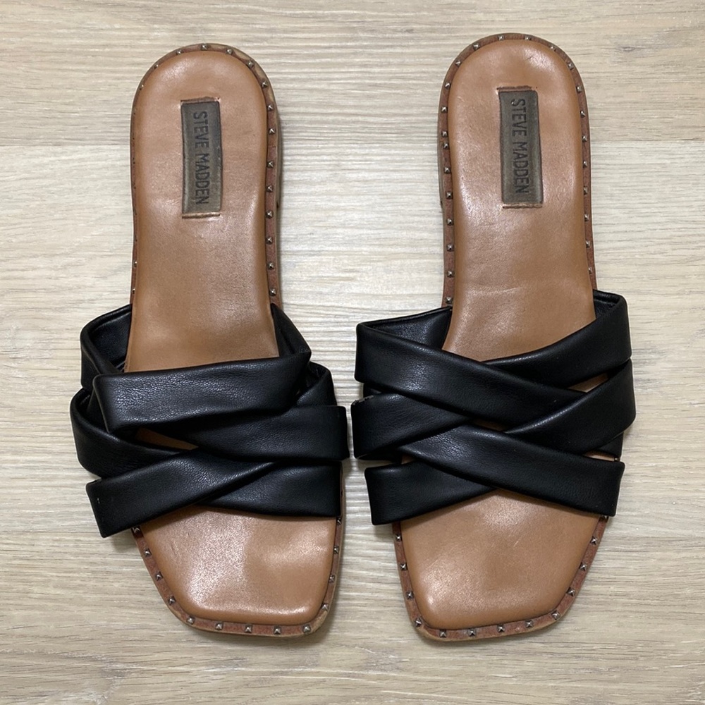Steve Madden Faux Leather Strap Flat Sandals with Studded Details size 9
